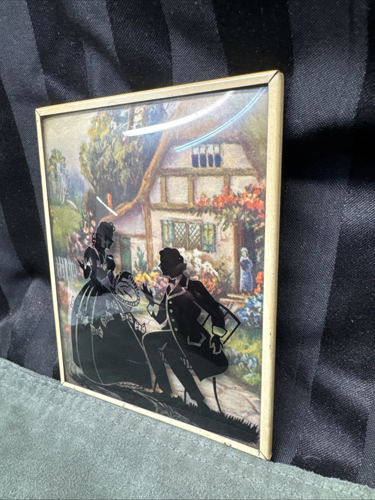 Reverse Painting Victorian Silhouette Convex Glass 4 X 5 Vintage Art Couple