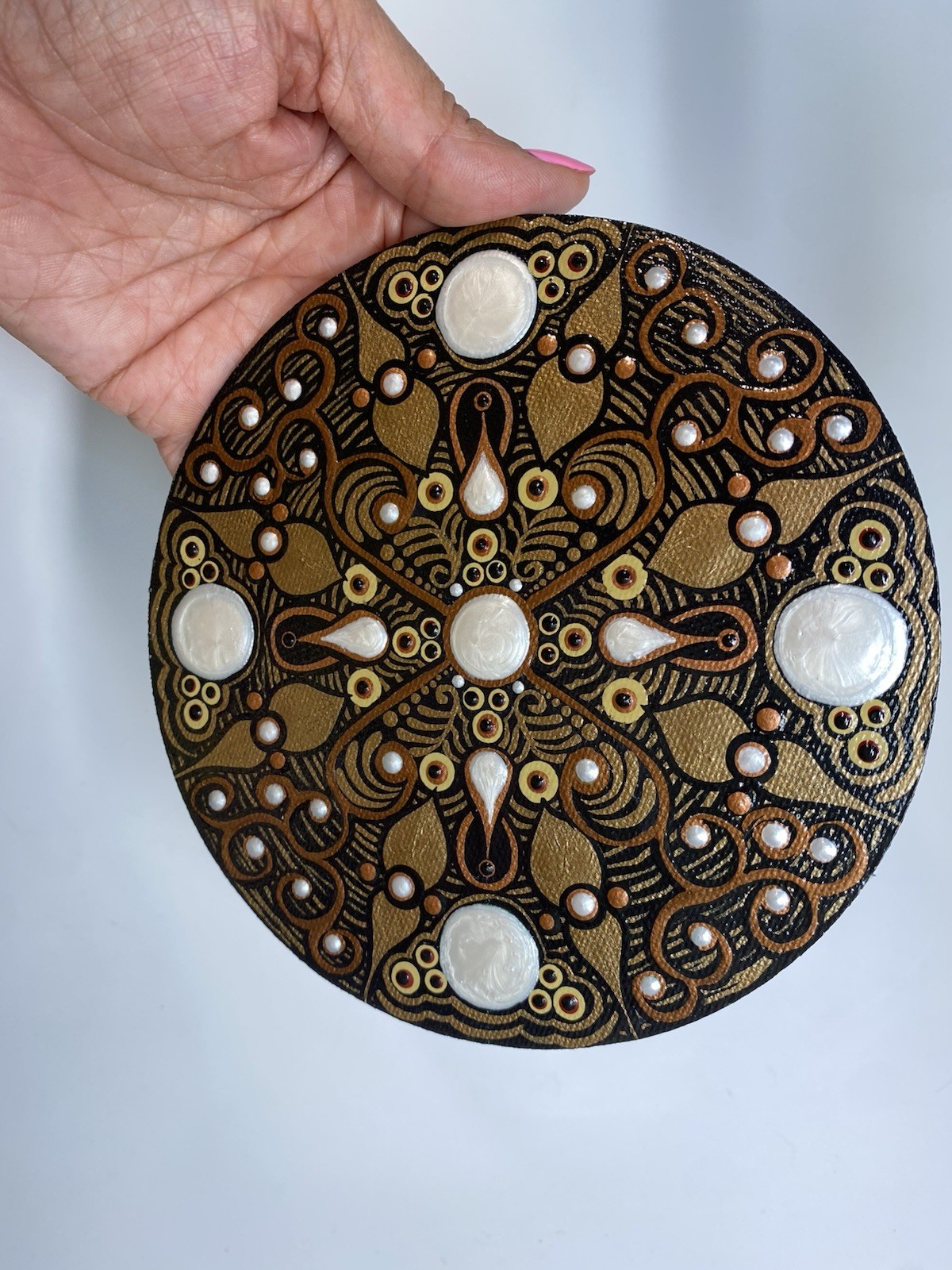 6” Round Flat Mandala Canvas – By JaDeL