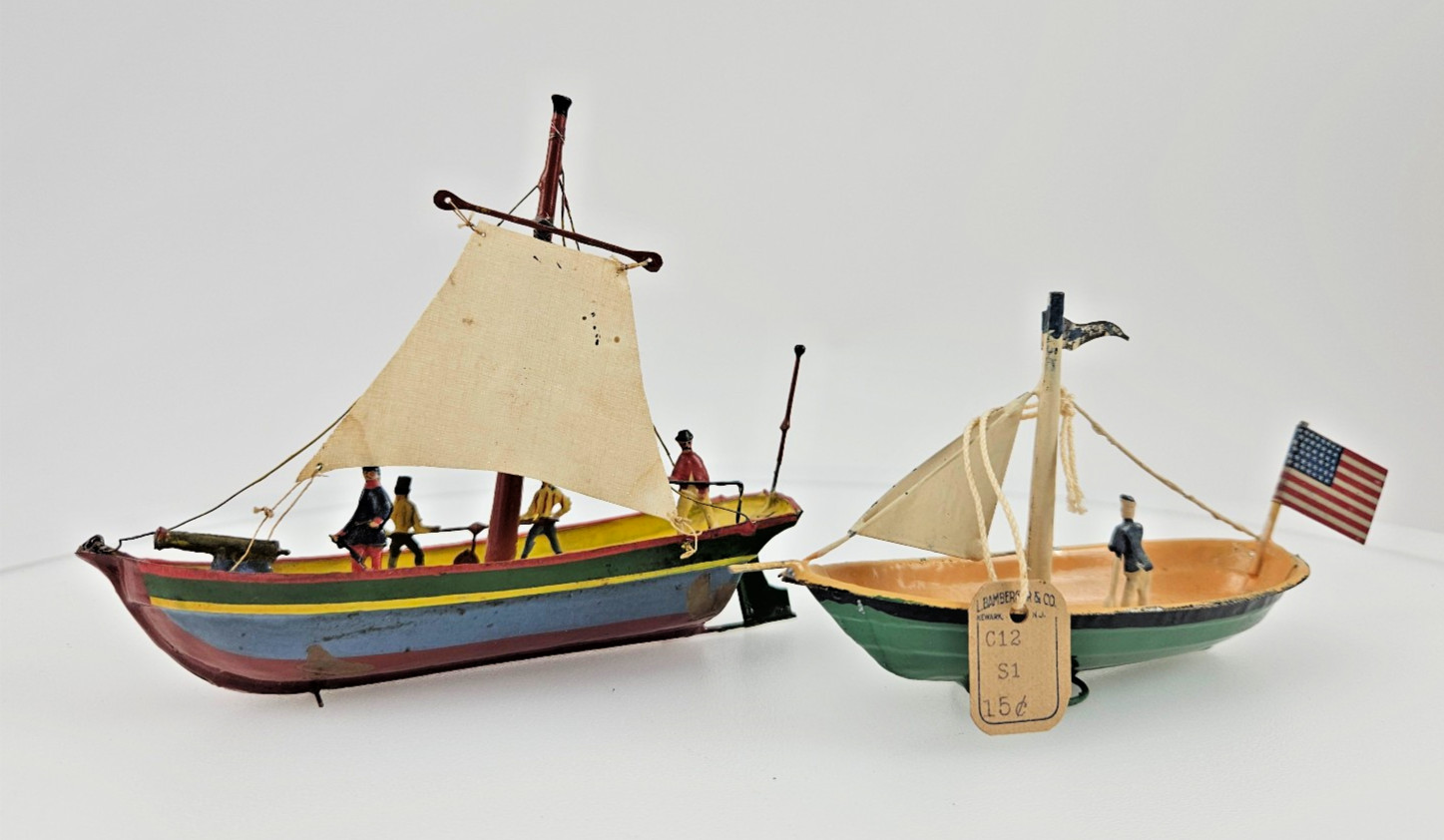 Issmayer 2 x sailing ships L: 12 & 13 cm in fantastic original condition!