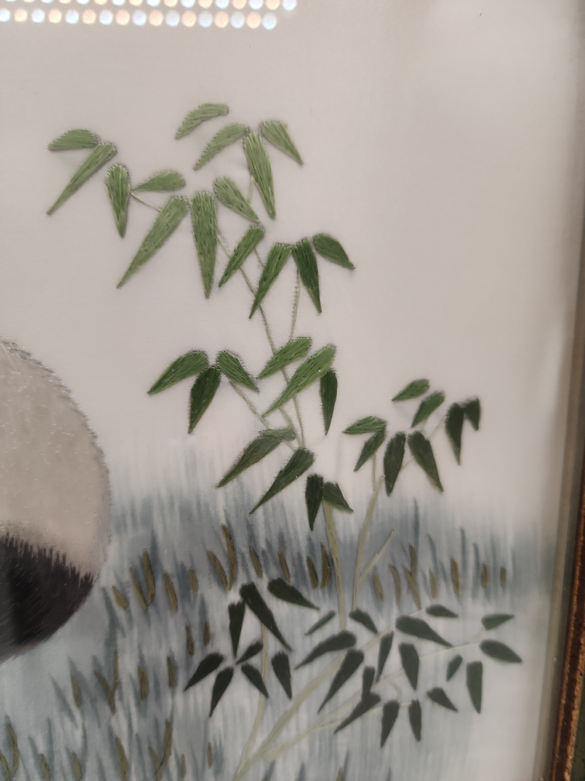 Very Nice Chinese silk with embroidery of Panda – Quinling Bamboo